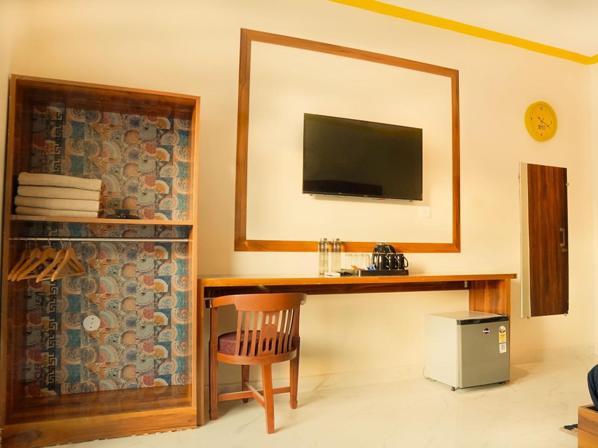 The Hosteller Rishikesh, Upper Tapovan Zewnętrze zdjęcie