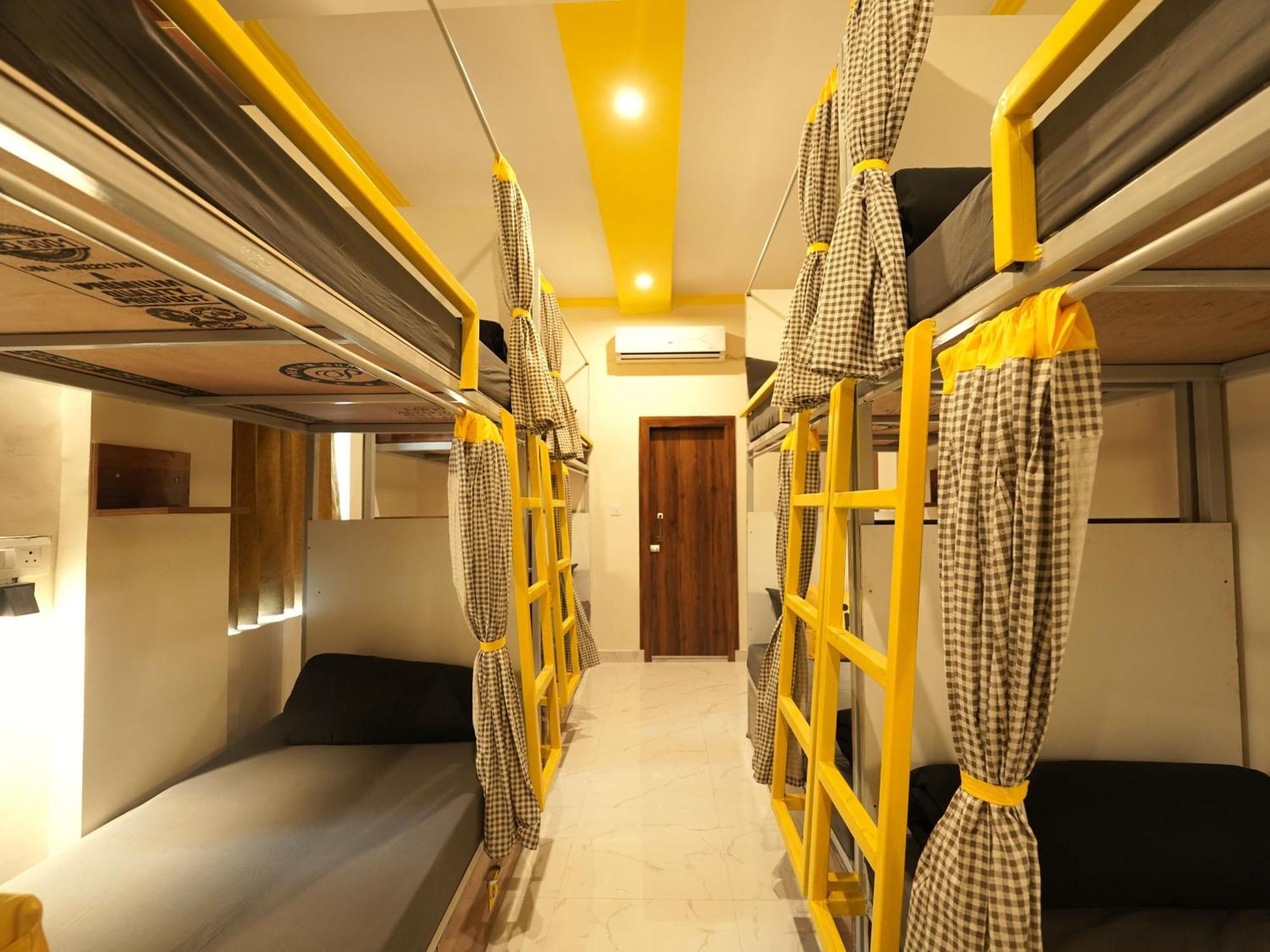 The Hosteller Rishikesh, Upper Tapovan Zewnętrze zdjęcie